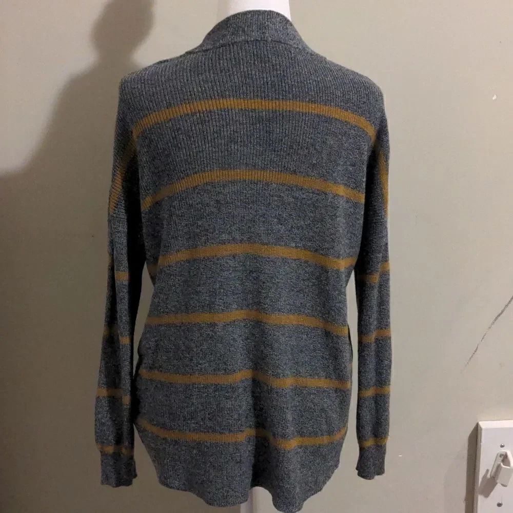American Eagle XXS Jeggings Fit Gray Crew Neck Sweater with Brown Stripes - Picture 3 of 7